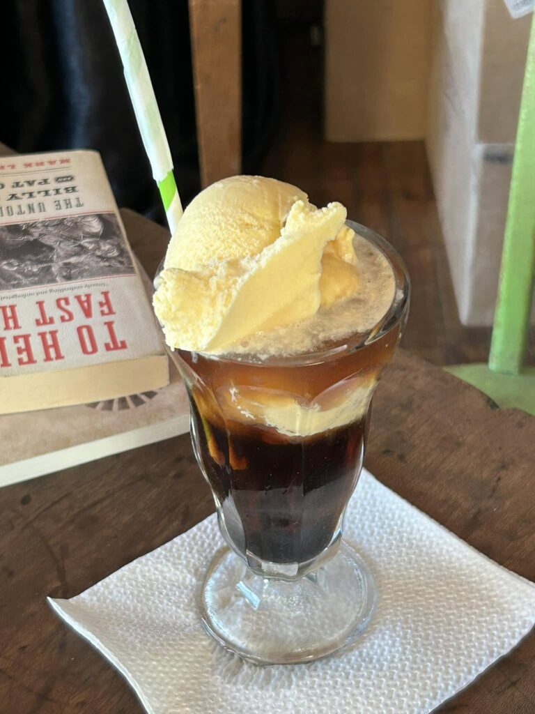 Root beer float Root beer float